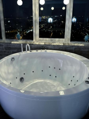 sky DREAM jacuzzi 33 FLOOR